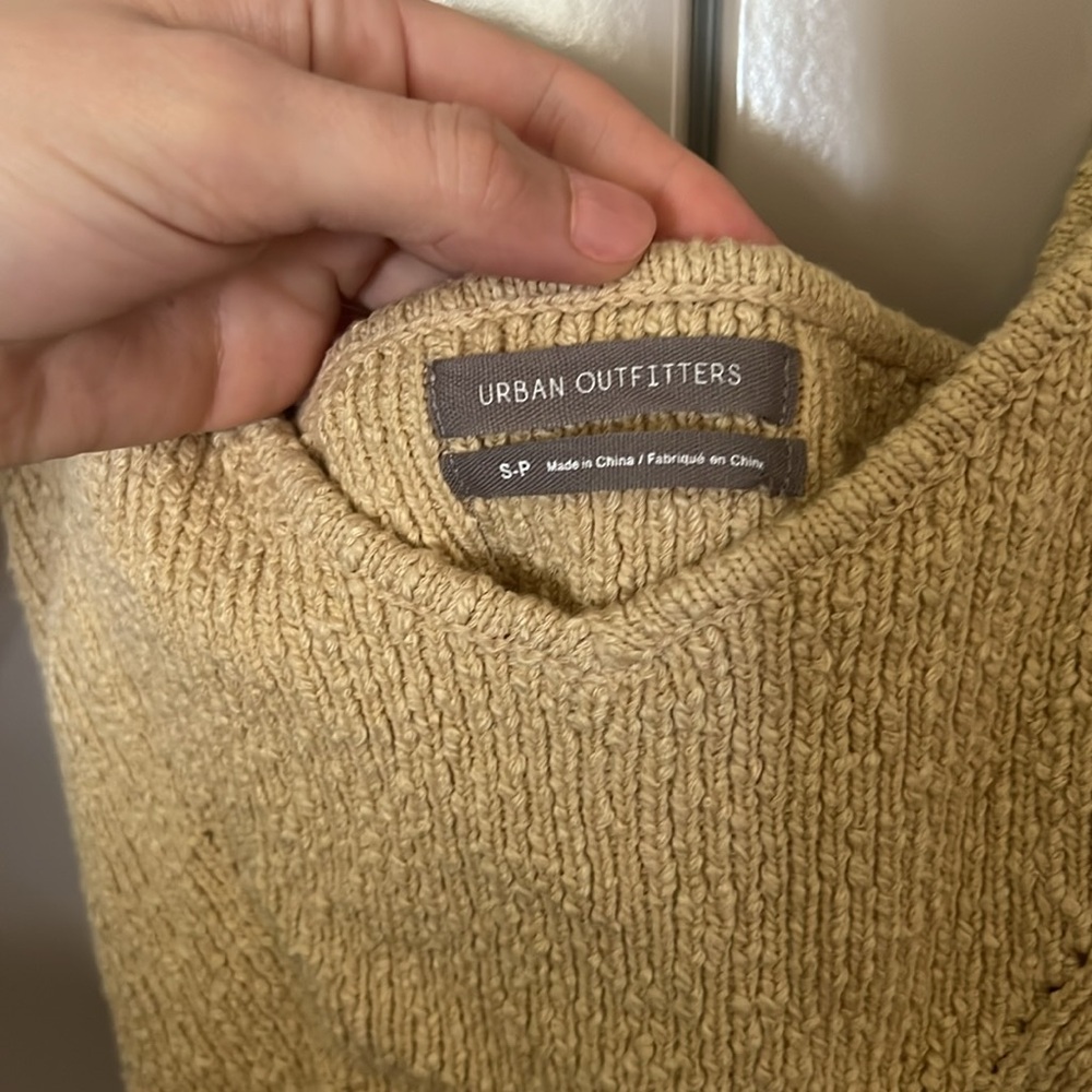 UO Samoma Ribbed Bra Top - Picture 2 of 2
